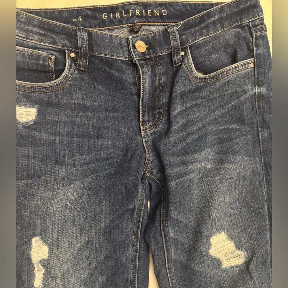 White House Black Market "Girlfriend" style denim jeans in size 4. - Picture 7 of 12
